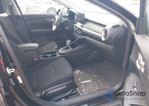 2021 Kia Forte Lxs из США, поврежденный, VIN 3KPF24AD0ME375431